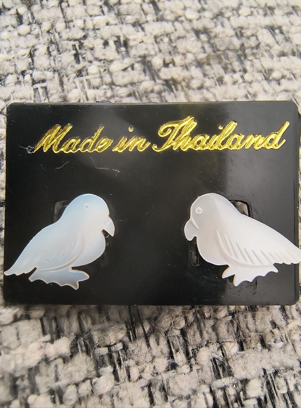 Vintage Mother Of Pearl Carved Parakeet Bird Earrings Thailand